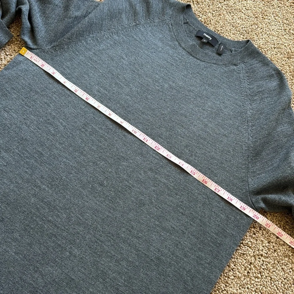 Theory Dermont Crewneck Merino Wool Soft Luster Plus Grey Sweater